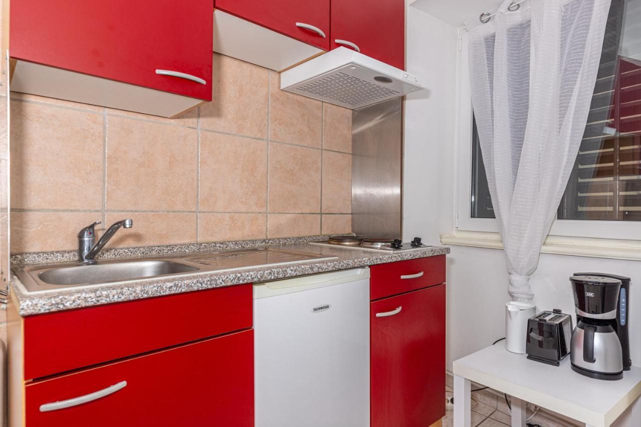Apartmani Gabrijela Crikvenica Exteriör bild
