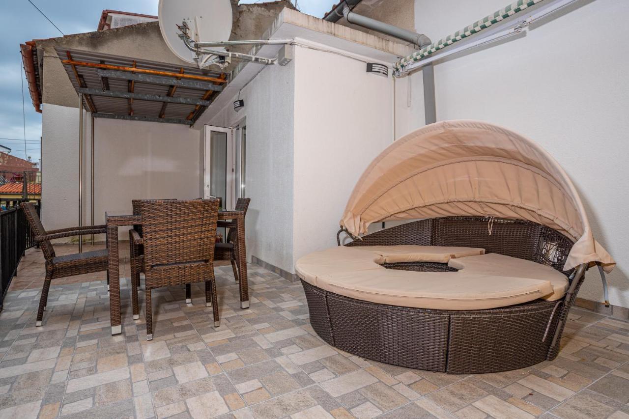 Apartmani Gabrijela Crikvenica Exteriör bild