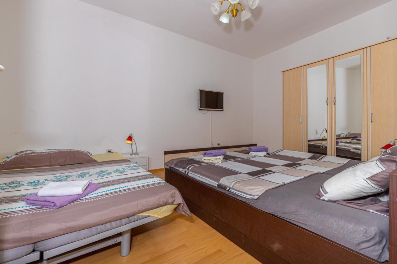 Apartmani Gabrijela Crikvenica Exteriör bild