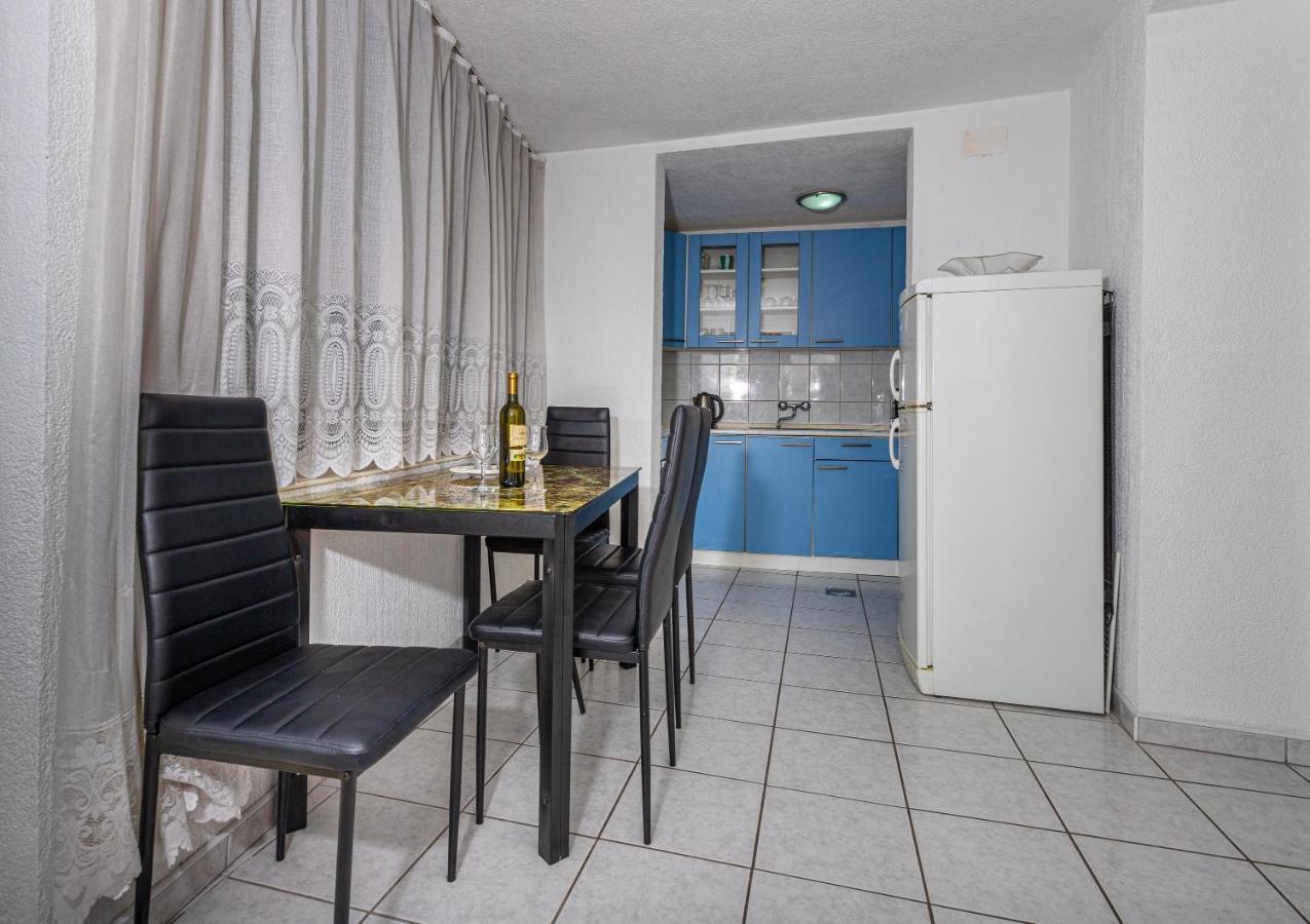 Apartmani Gabrijela Crikvenica Exteriör bild