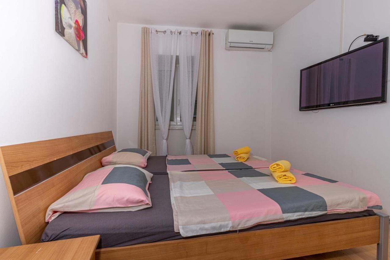 Apartmani Gabrijela Crikvenica Exteriör bild
