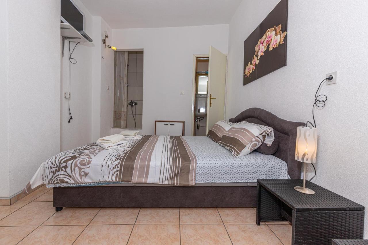 Apartmani Gabrijela Crikvenica Exteriör bild