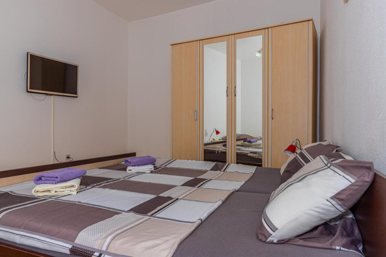Apartmani Gabrijela Crikvenica Exteriör bild
