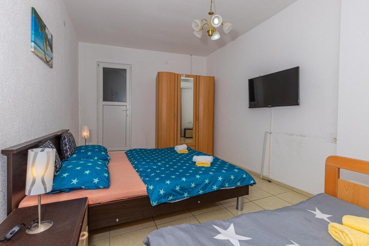 Apartmani Gabrijela Crikvenica Exteriör bild