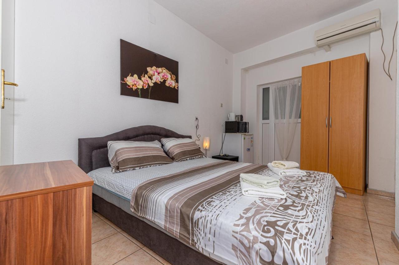 Apartmani Gabrijela Crikvenica Exteriör bild